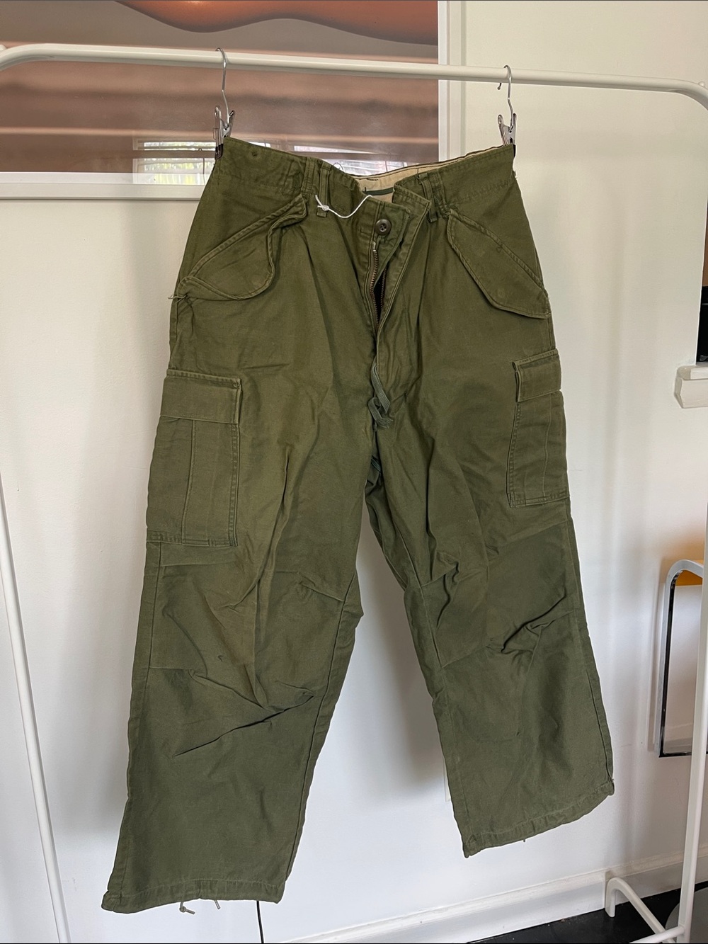 Men's Military-Style Cargo Pants in Olive Green